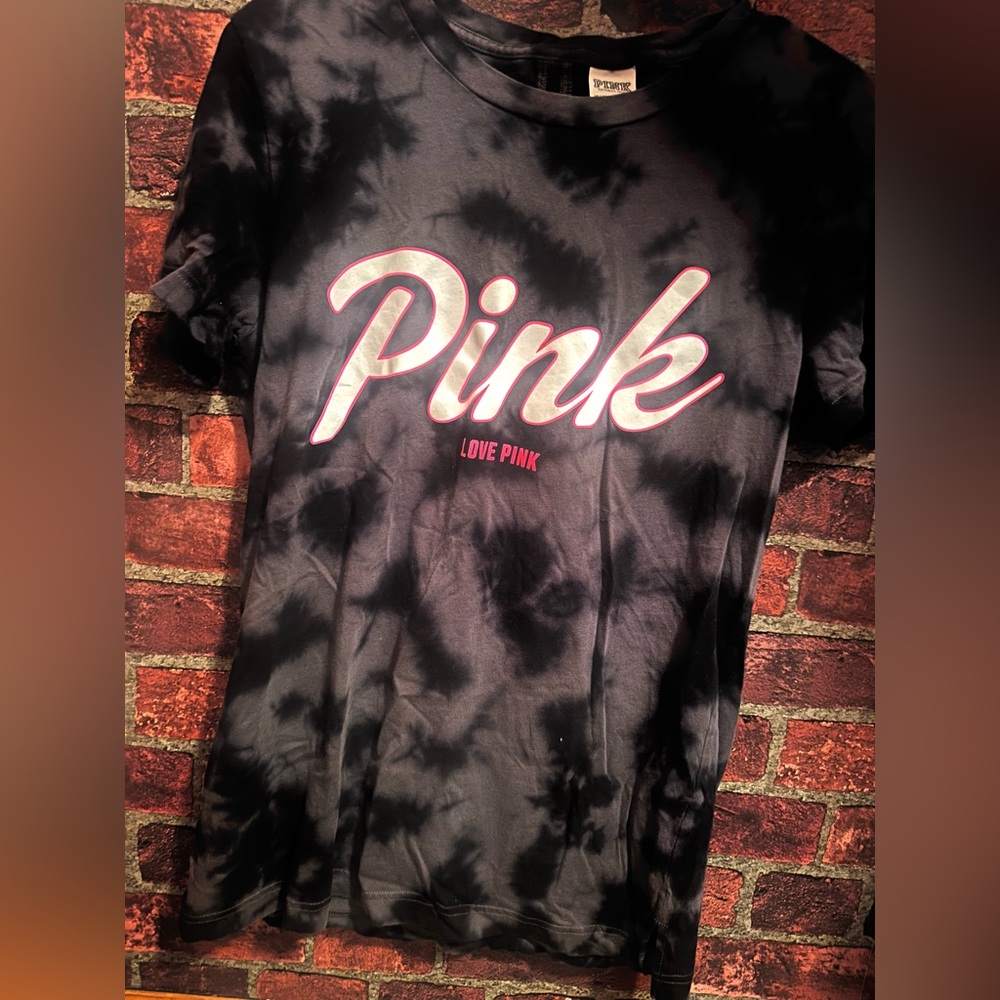 Women’s Pink t shirt